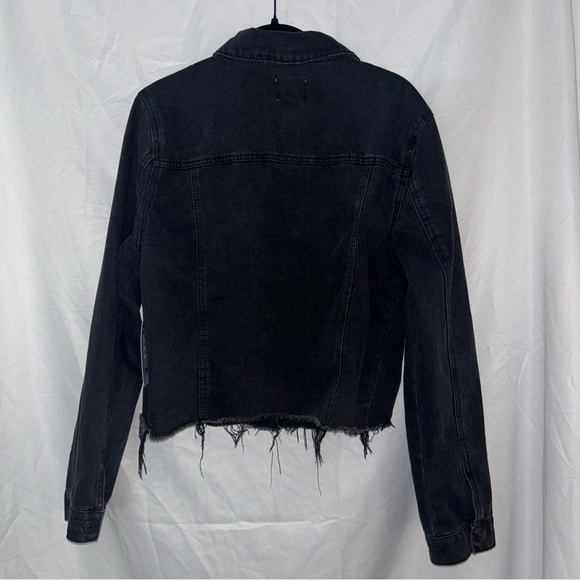 Ci Sono Denim Jacket Raw Hem Button Front Black Faded Cropped Jean Jacket - Picture 5 of 5